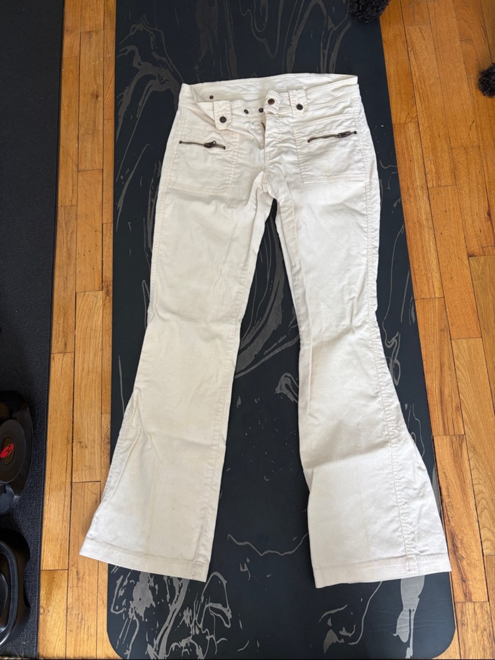 7ForAllMankind Jeans Cream Flared Corduroy Pants